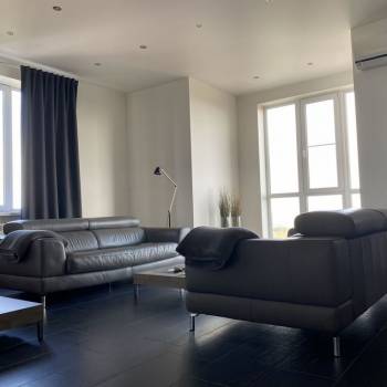 Продается 2-х комнатная квартира, 72 м²