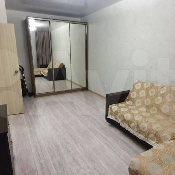 Сдается 1-комнатная квартира, 38 м²