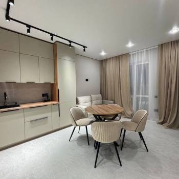 Сдается 1-комнатная квартира, 53 м²