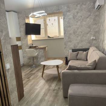 Продается 1-комнатная квартира, 27 м²