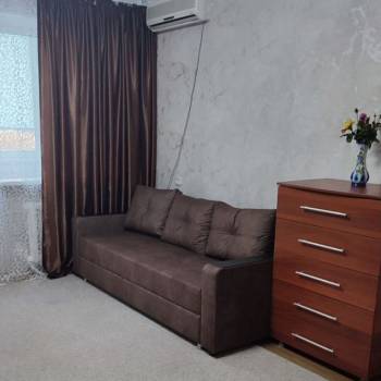 Сдается 1-комнатная квартира, 35 м²