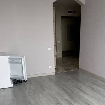 Продается 1-комнатная квартира, 46 м²