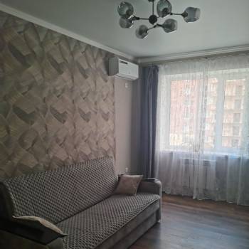 Сдается 1-комнатная квартира, 35 м²