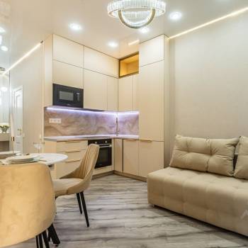 Продается 1-комнатная квартира, 32 м²