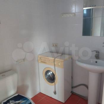 Сдается 1-комнатная квартира, 56 м²