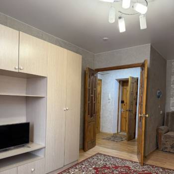 Сдается 1-комнатная квартира, 38 м²