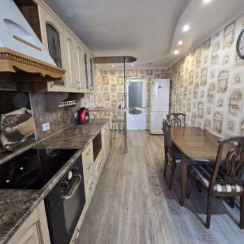 Продается 2-х комнатная квартира, 65 м²