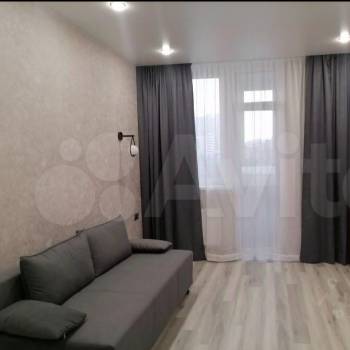 Сдается 1-комнатная квартира, 38 м²