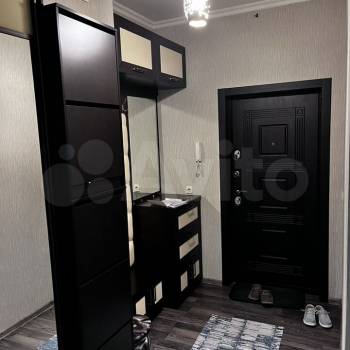 Сдается 1-комнатная квартира, 55 м²