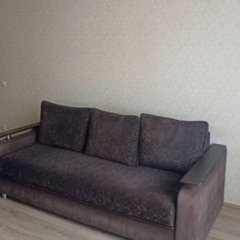 Сдается 1-комнатная квартира, 42 м²