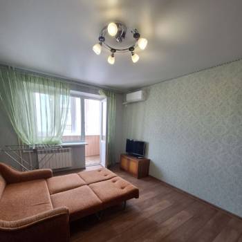 Сдается 1-комнатная квартира, 37 м²