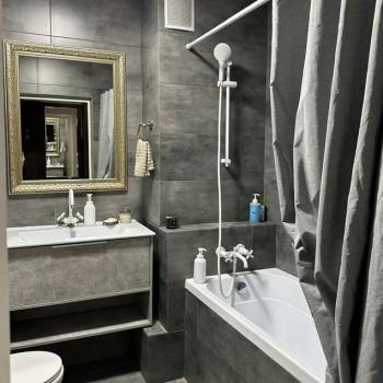 Продается 1-комнатная квартира, 45 м²