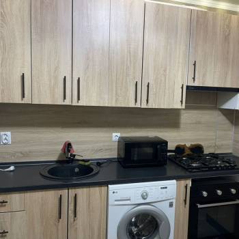 Сдается 1-комнатная квартира, 42 м²