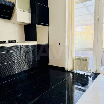 Продается Дом, 180 м²