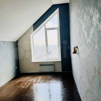 Продается Дом, 180 м²