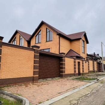 Продается Дом, 180 м²