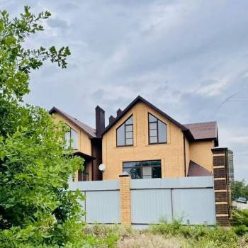 Продается Дом, 180 м²