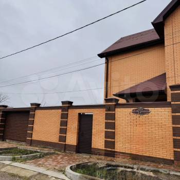 Продается Дом, 180 м²