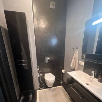 Продается 3-х комнатная квартира, 130 м²