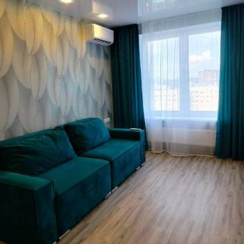 Сдается 1-комнатная квартира, 42 м²