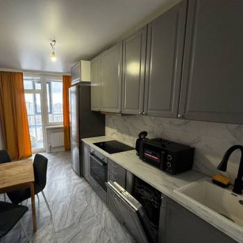 Сдается 1-комнатная квартира, 40 м²