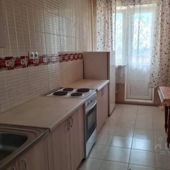 Сдается 1-комнатная квартира, 37 м²