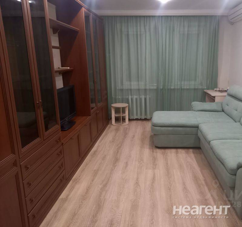 Сдаю 2-ком. квартиру, проспект Королева