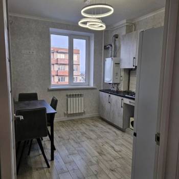 Сдается 1-комнатная квартира, 38 м²