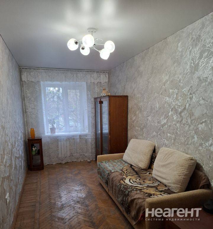 Сдаю 3-к квартиру, переулок Университетский