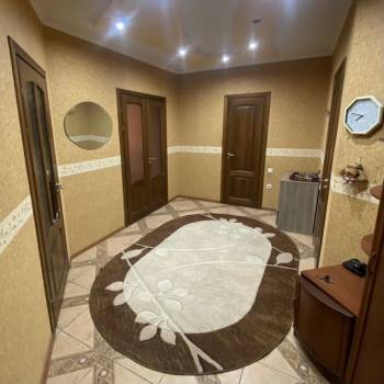 Сдается 1-комнатная квартира, 70 м²