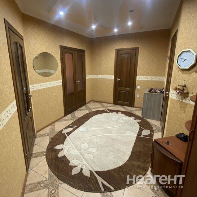 Сдам 1-ком. квартиру, г. Аксай (ул. Садовая)