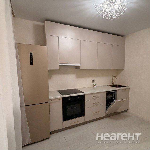 Продаю 3-х комн. квартиру, ЖК Сиреневый квартал, ул. Вересаева