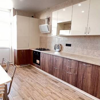 Сдается 2-х комнатная квартира, 65 м²