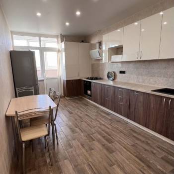 Сдается 2-х комнатная квартира, 65 м²