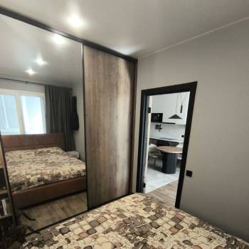 Продается 1-комнатная квартира, 41,7 м²