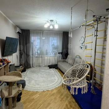 Продается 3-х комнатная квартира, 77 м²