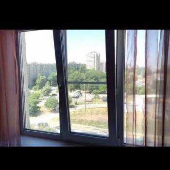 Продается 1-комнатная квартира, 42 м²