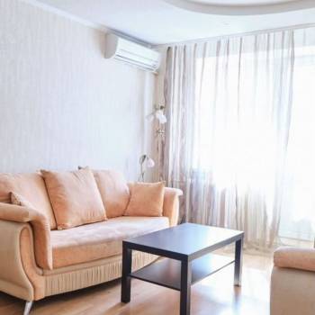 Продается 1-комнатная квартира, 50 м²