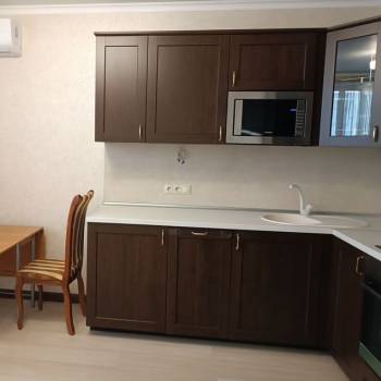 Сдается 1-комнатная квартира, 65,2 м²