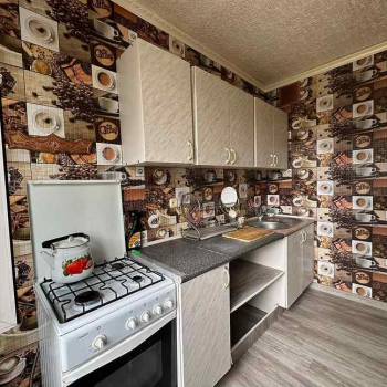 Сдается 1-комнатная квартира, 35 м²