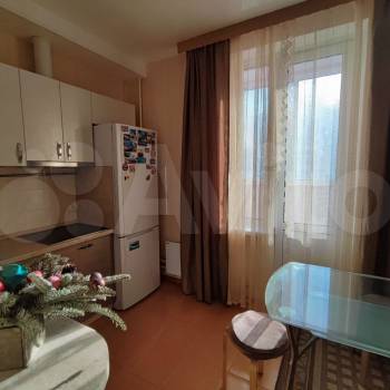 Сдается 1-комнатная квартира, 37 м²