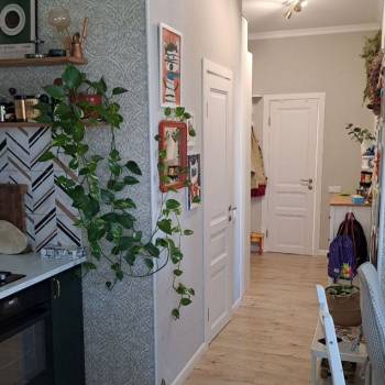 Продается 1-комнатная квартира, 56 м²