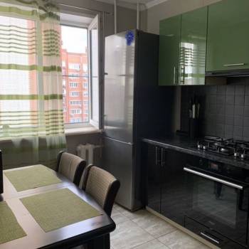 Сдается 2-х комнатная квартира, 56 м²