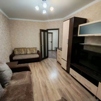 Сдается 1-комнатная квартира, 40 м²