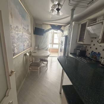 Сдается 2-х комнатная квартира, 65 м²