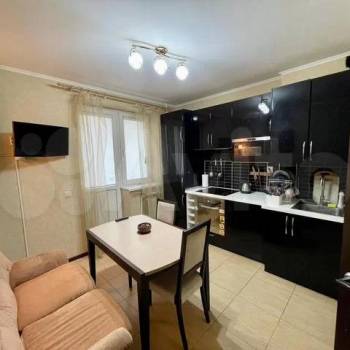 Продается 2-х комнатная квартира, 42 м²