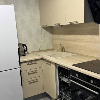 Сдается 1-комнатная квартира, 44 м²