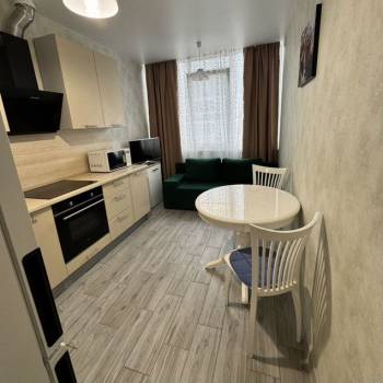 Сдается 1-комнатная квартира, 44 м²