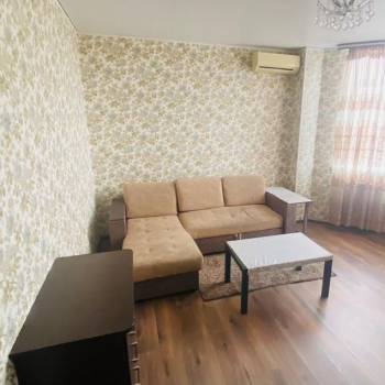 Сдается 1-комнатная квартира, 35 м²