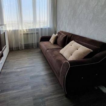 Продается 1-комнатная квартира, 43 м²